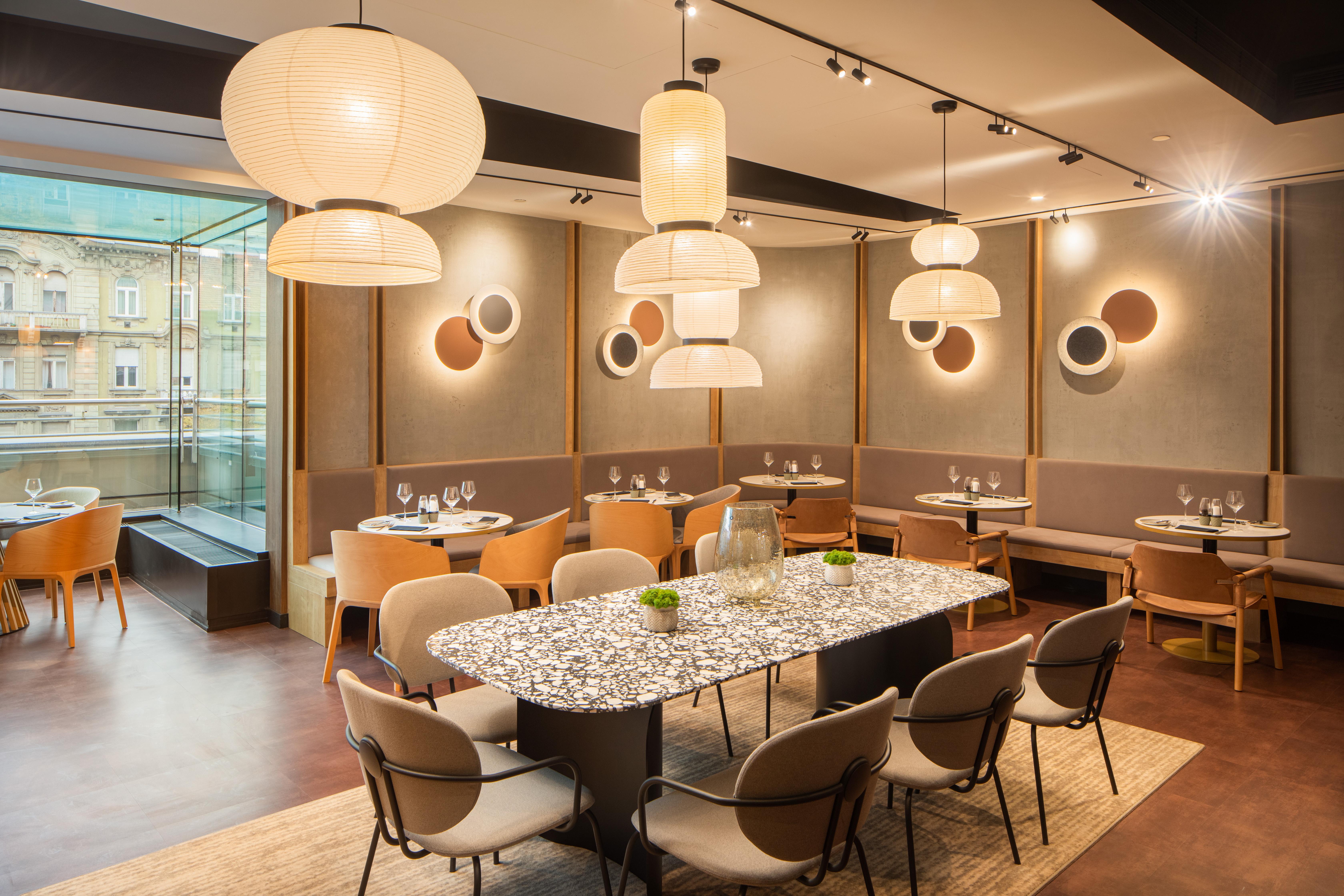 Crowne Plaza By Ihg 4*