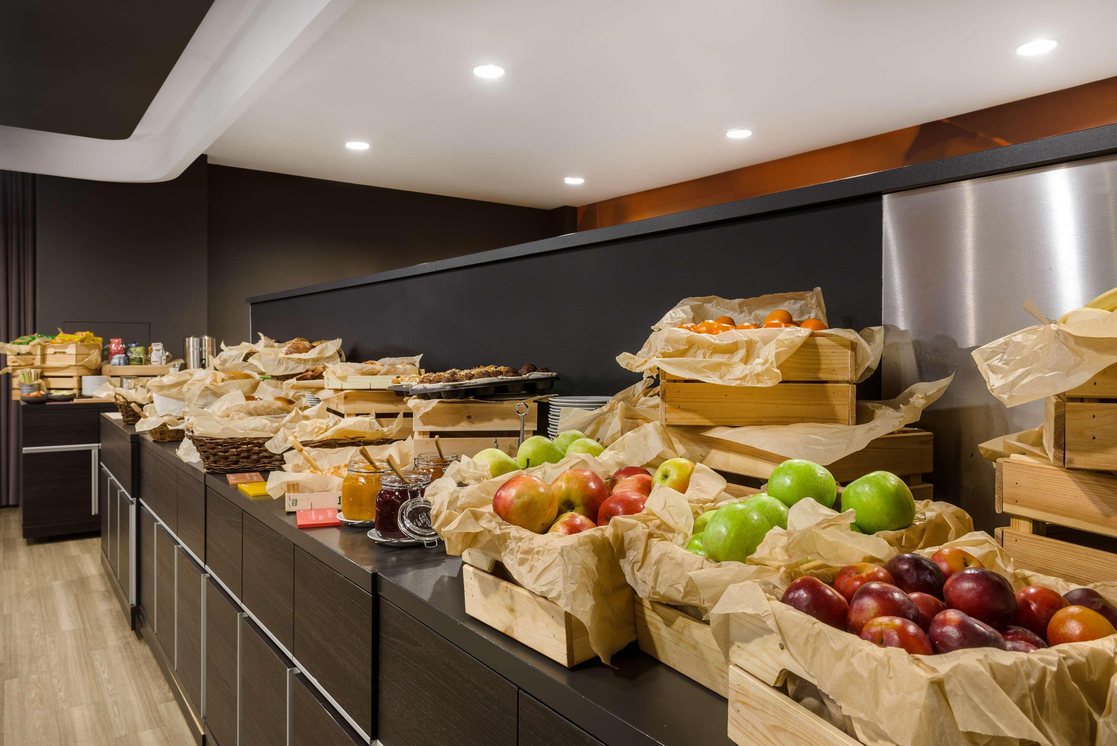 Hotel Crowne Plaza By Ihg 4*