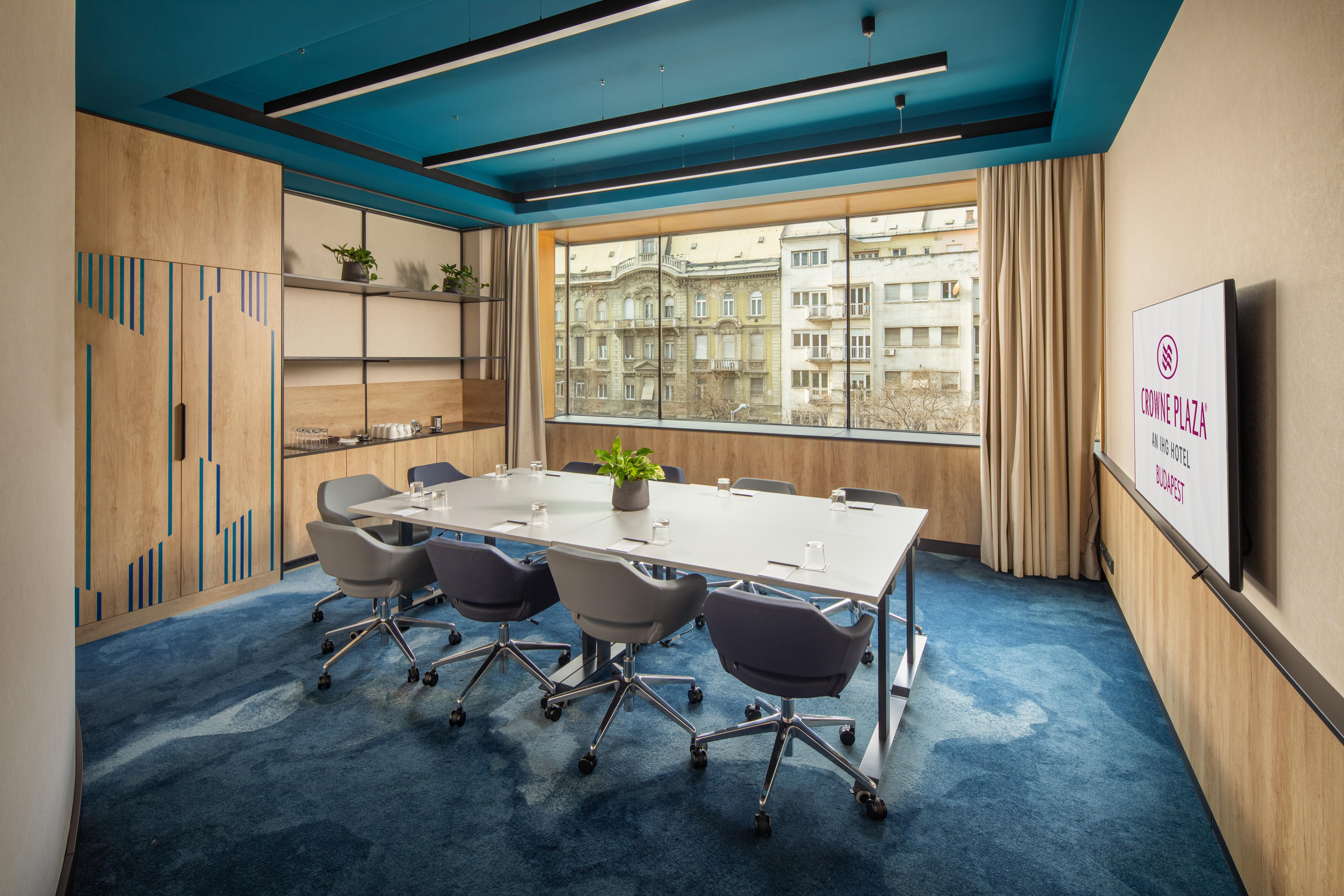 Crowne Plaza Budapest, An Ihg Hotel 4*