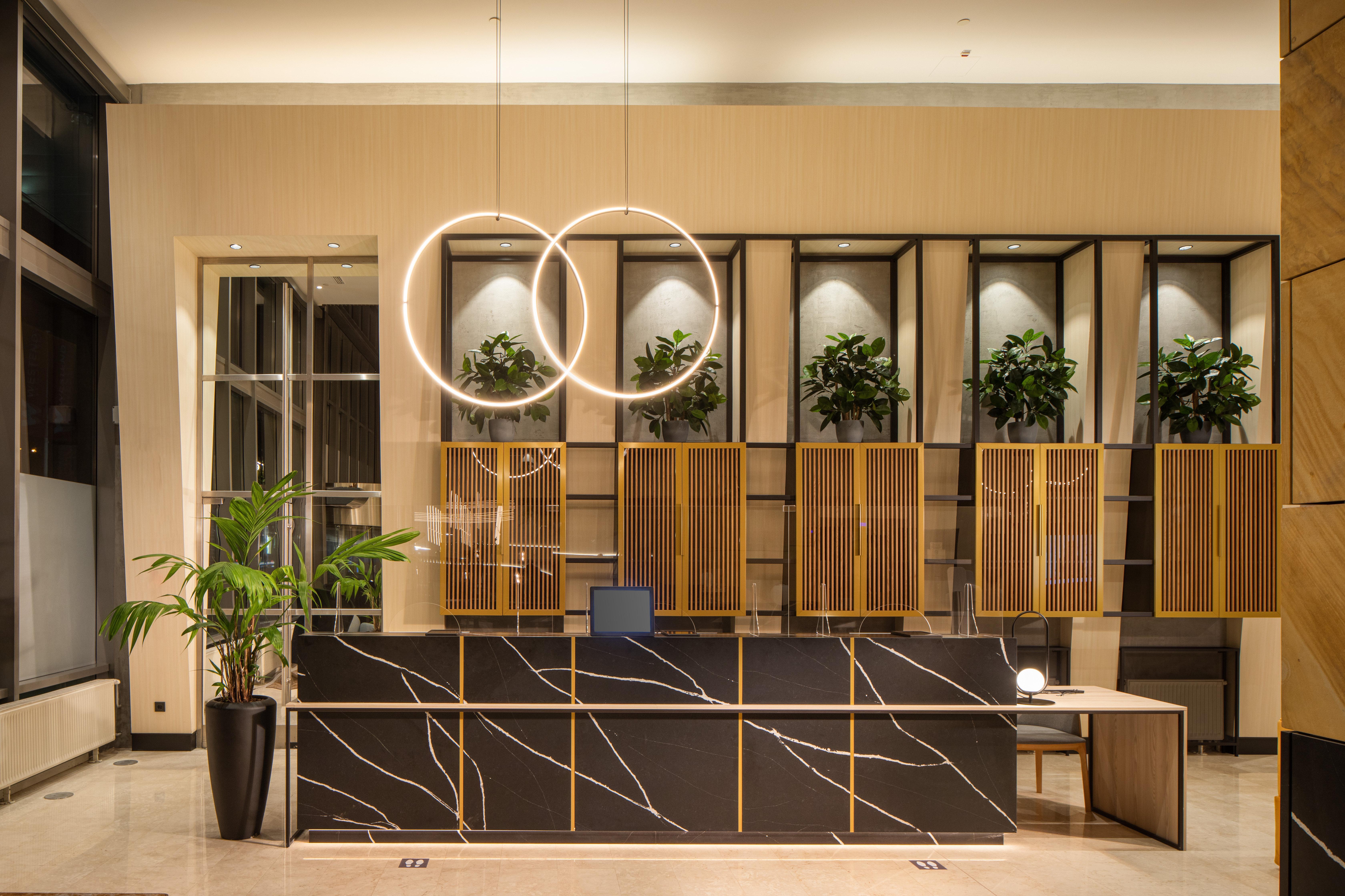 Crowne Plaza By Ihg Hotel 4*